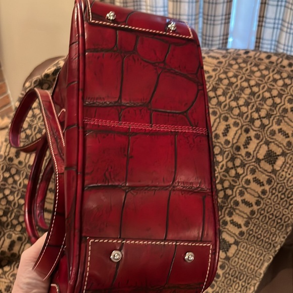 Dooney and Bourne Croc Embossed! Brand New with Tags! Crimson Color! - Picture 3 of 9